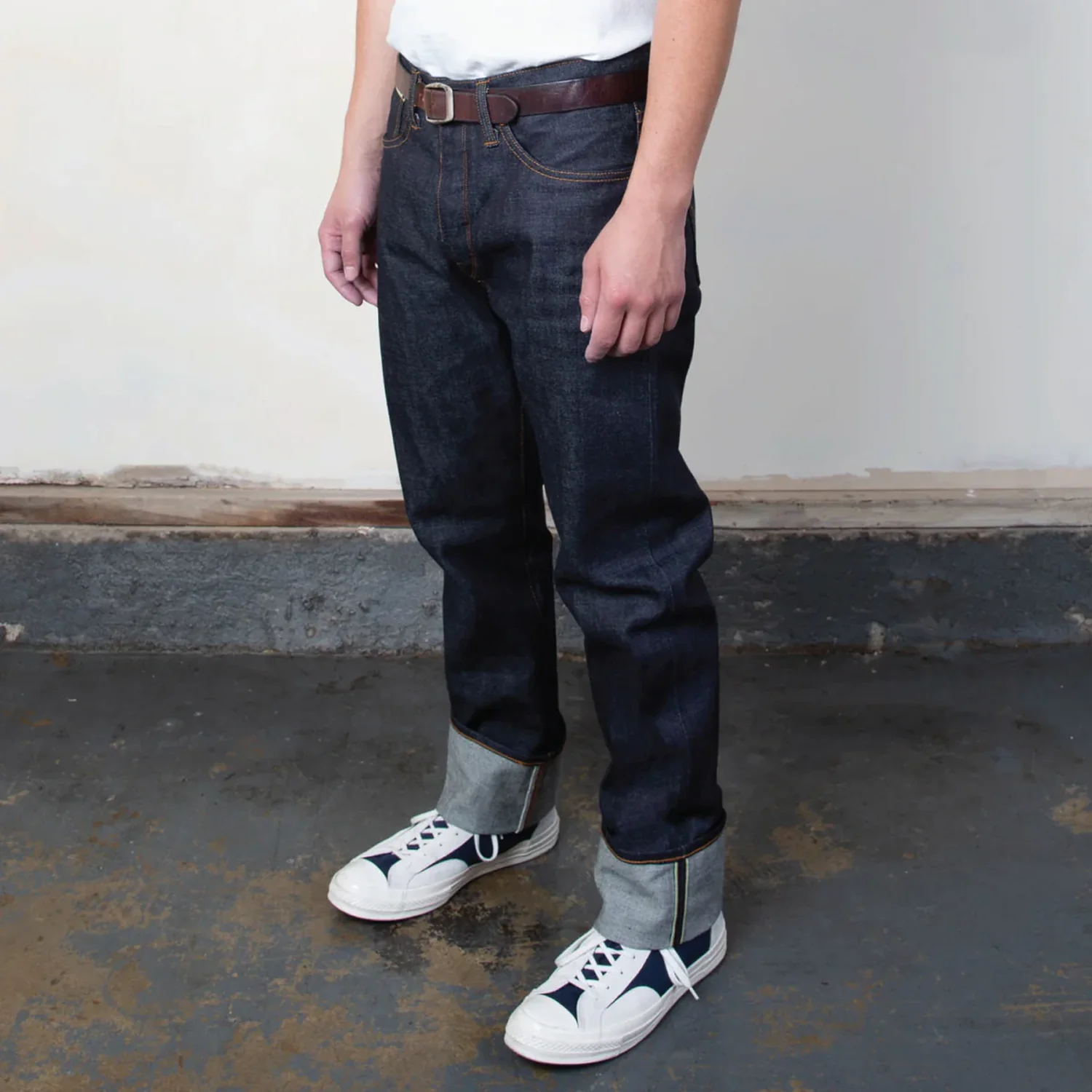 Akita Straight - Dry - Image 2