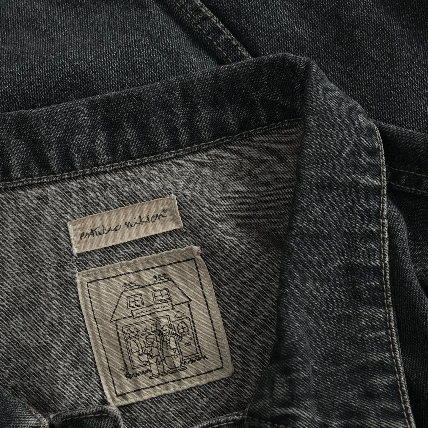 Boxy Denim Trucker - Black - Image 2