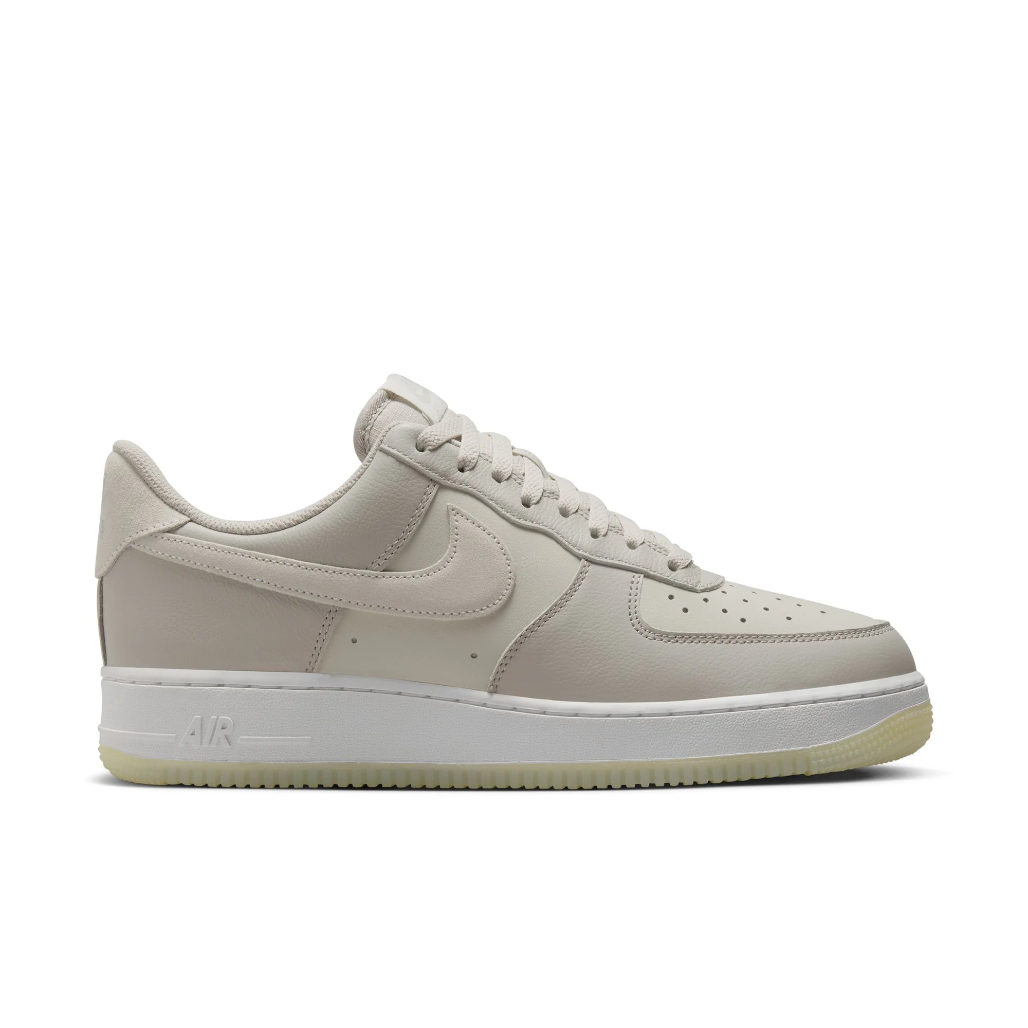 Nike Air Force 1 '07 LV8 - Light Bone / Summit White