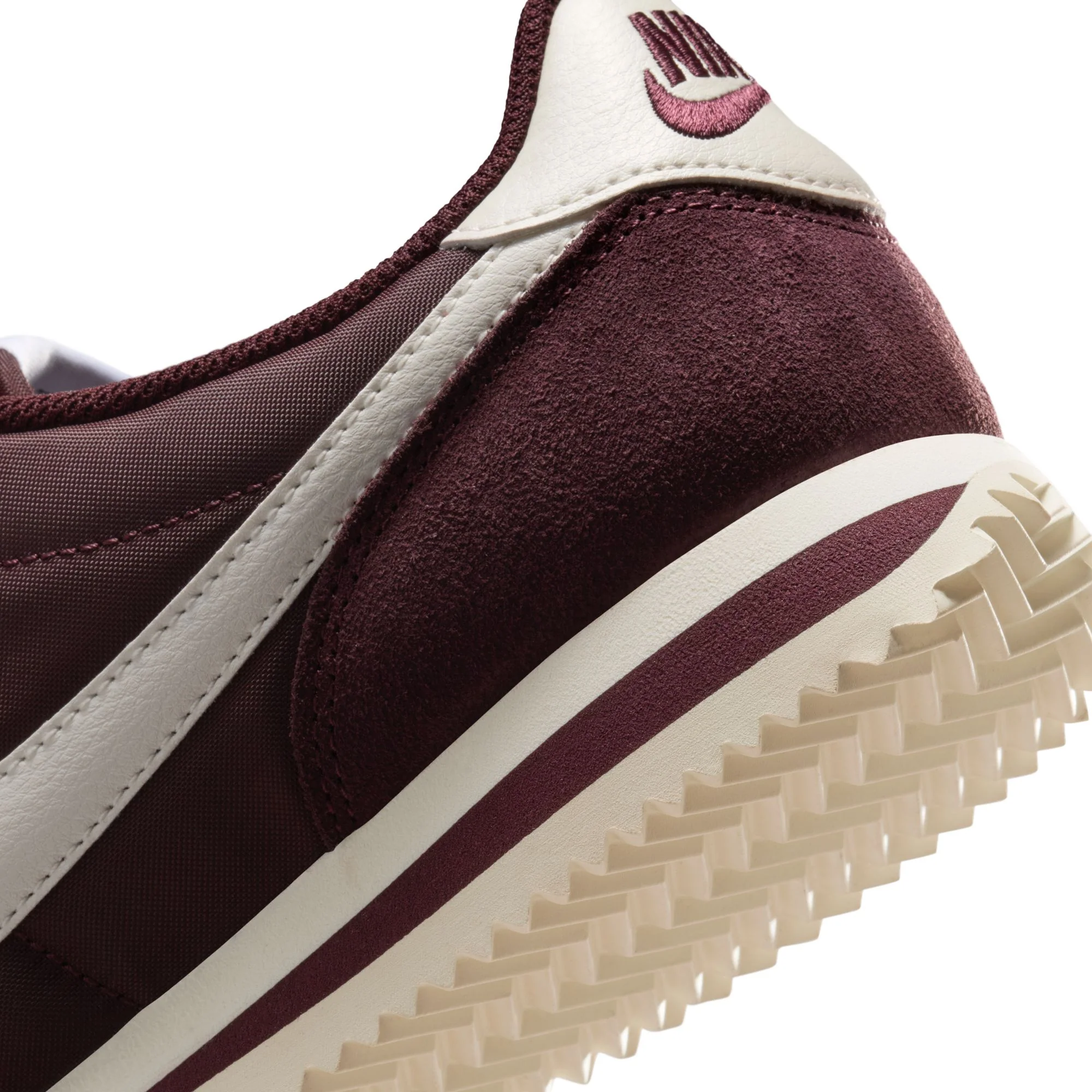 Nike Cortez Textile - Burgundy Crush / Sail - Image 3