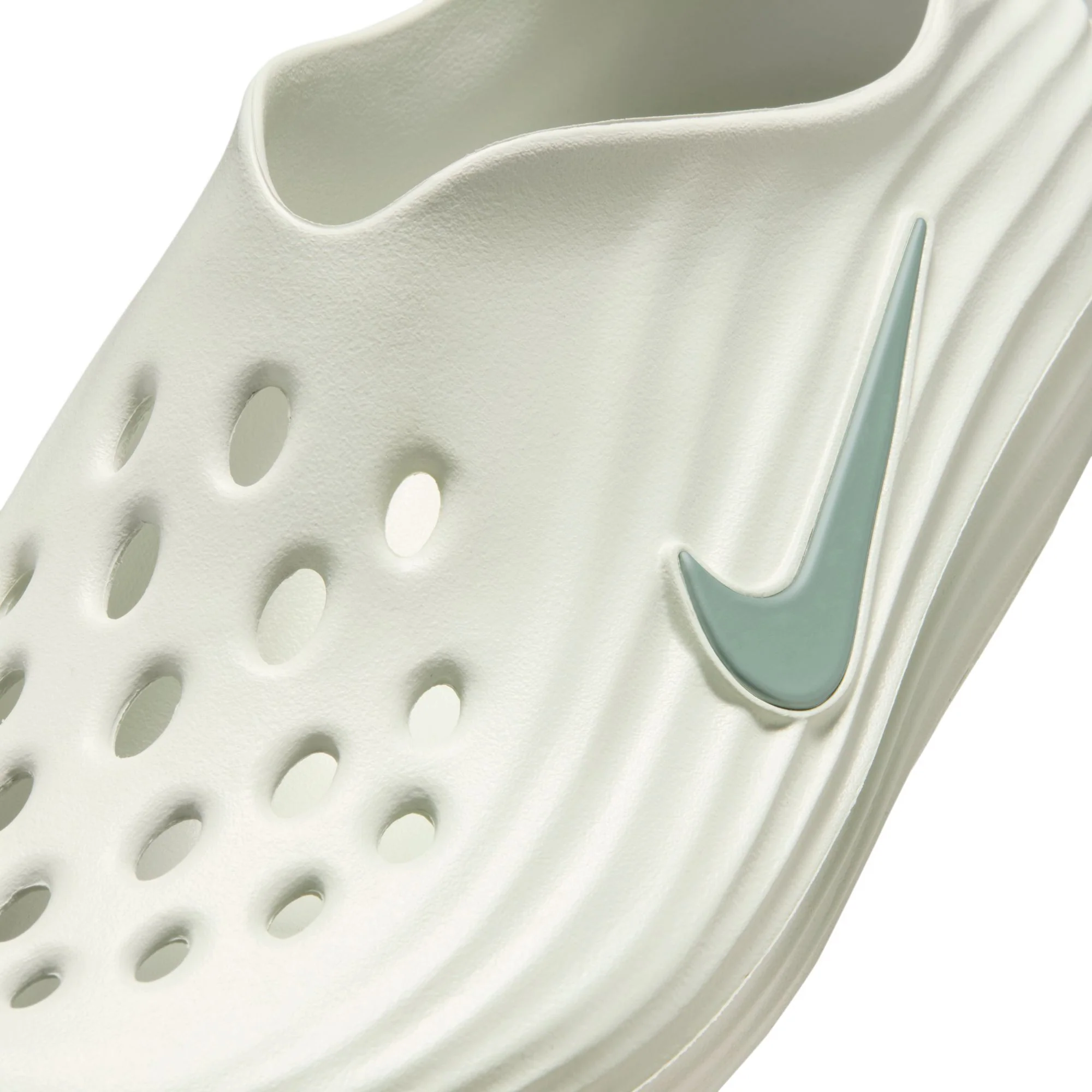 Nike Reactx Rejuven8 - Spruce Aura / Light Silver - Image 2