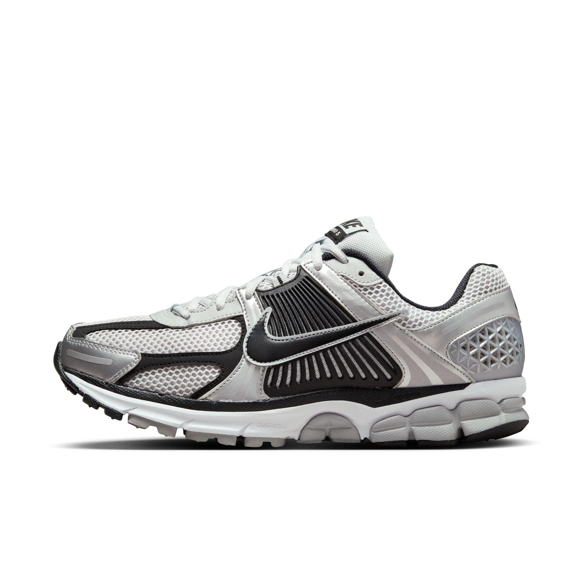 Nike Zoom Vomero -METALLIC SILVER/BLACK-PURE PLATINUM - Image 4