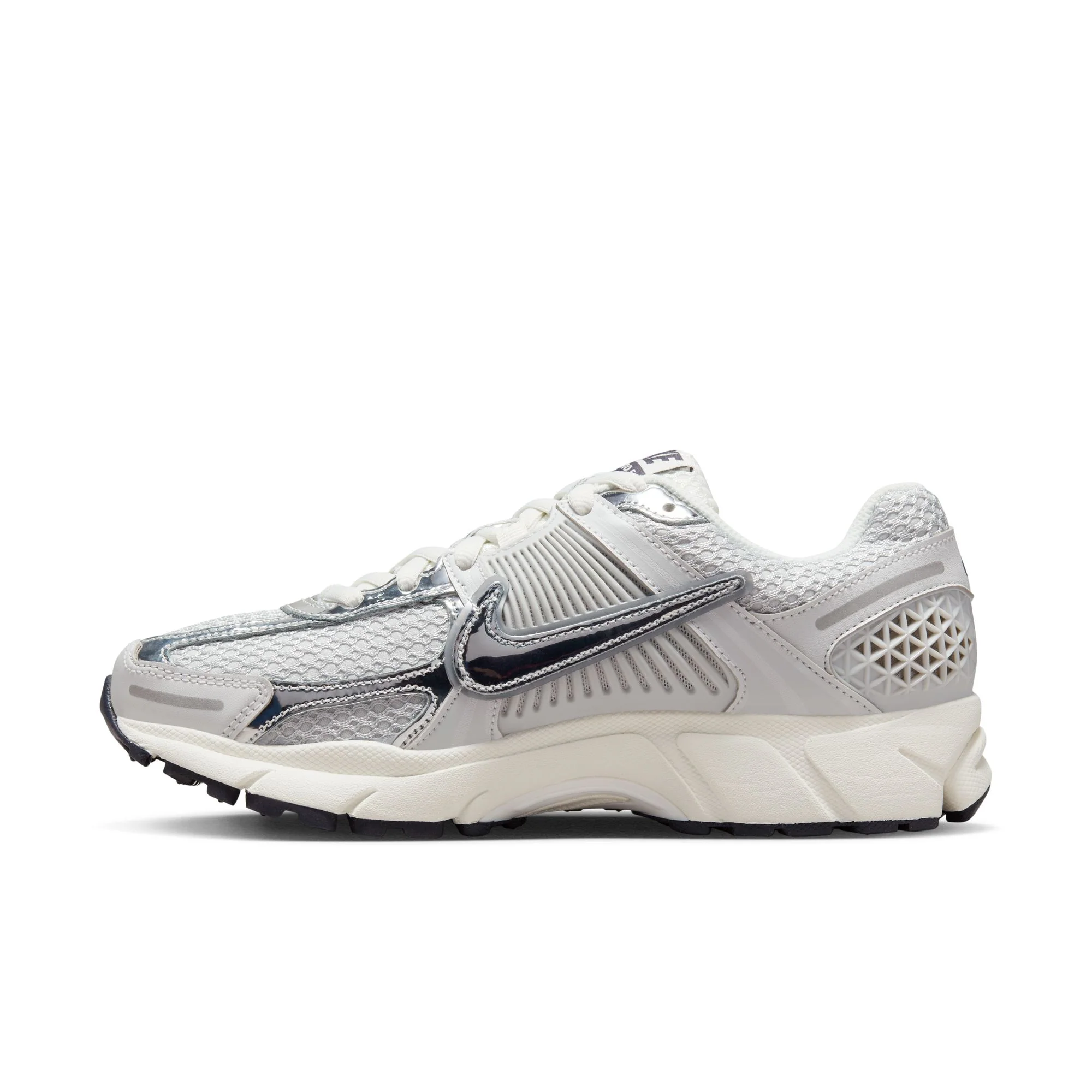 Women's Nike Zoom Vomero 5 - Photon Dust / Chrome Gridiron - Image 6