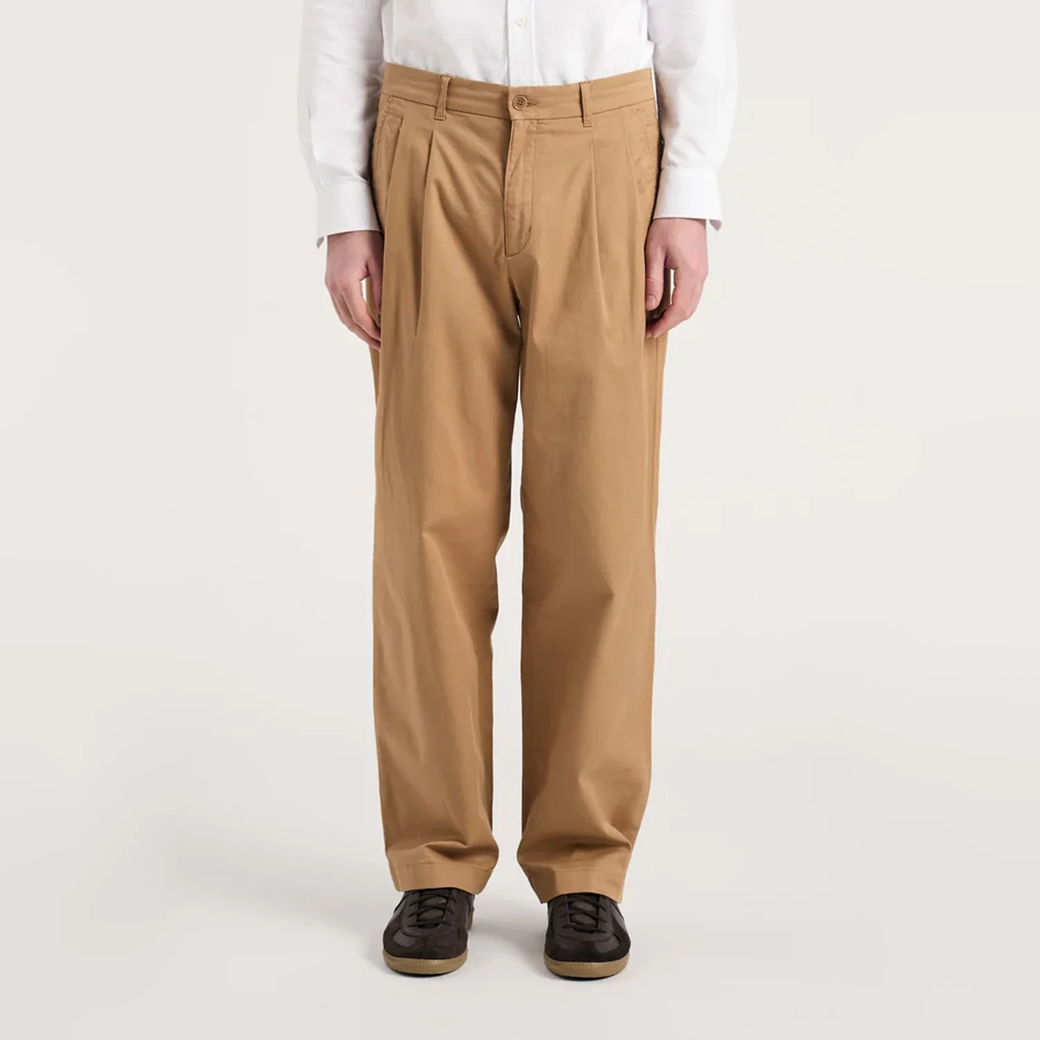 Benn Relaxed Twill Pleated Trouser - Utility Khaki - Image 4