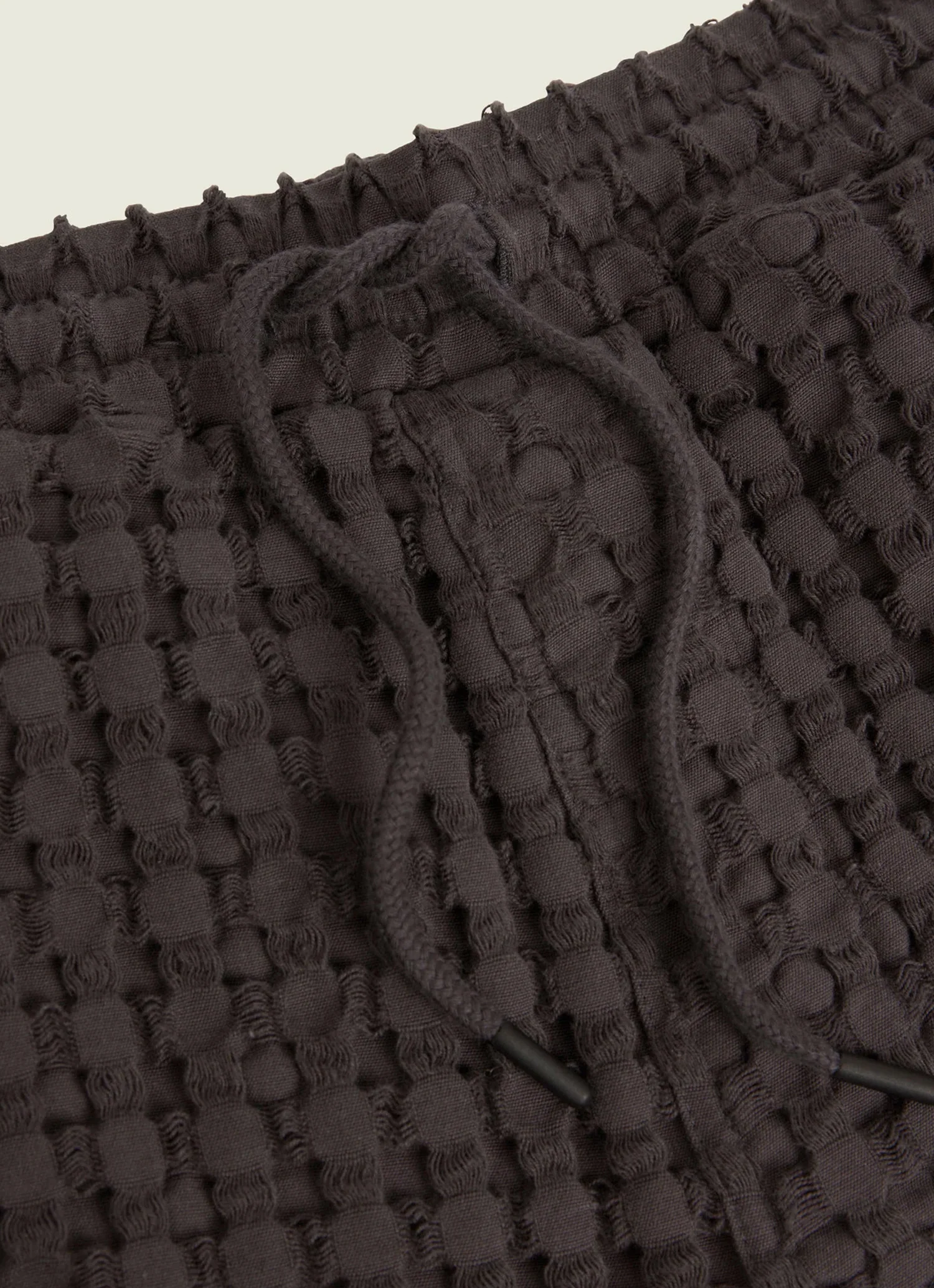 Porto Waffle Short - Nearly Black - Image 3