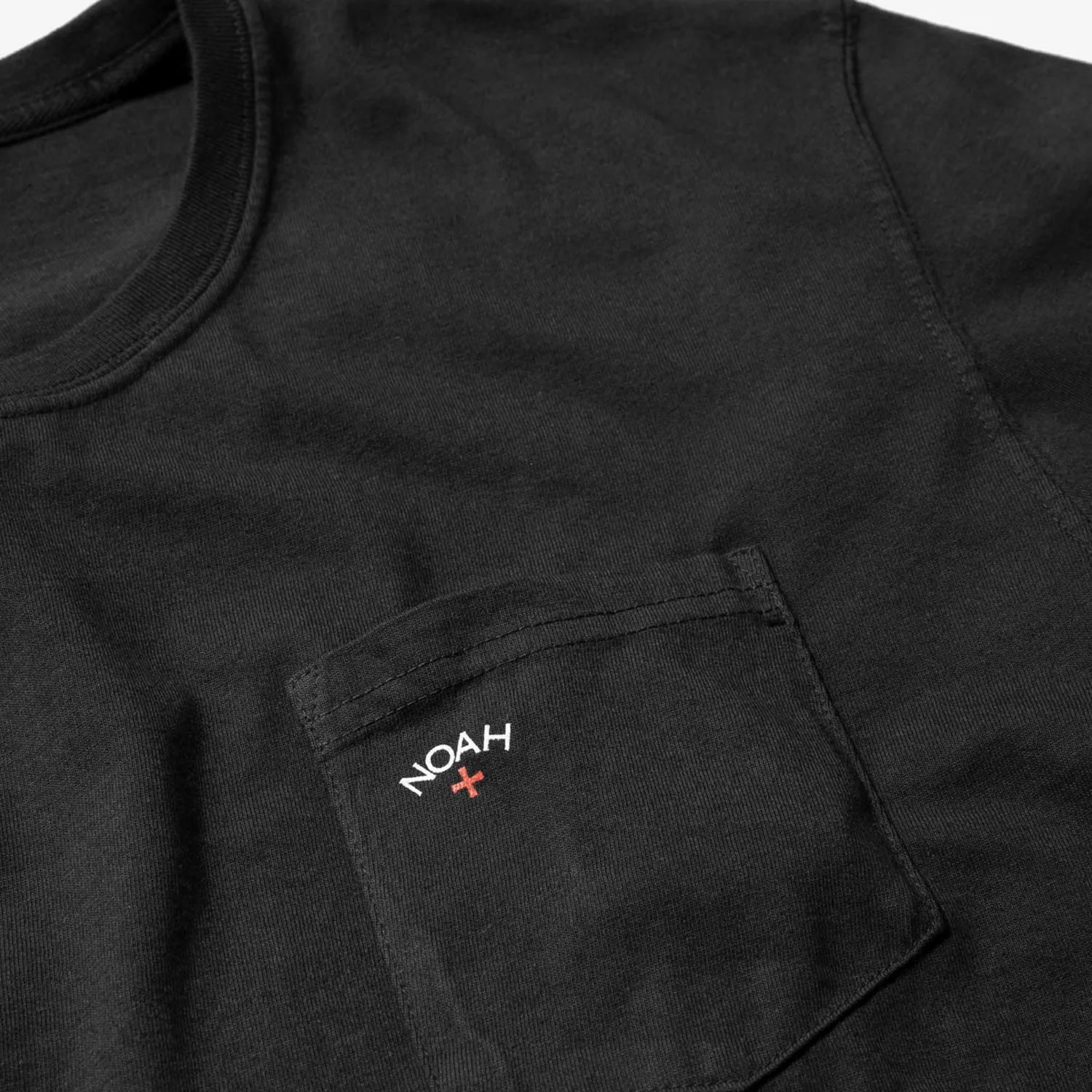 S/S Classic Logo Pocket Tee - Black - Image 2