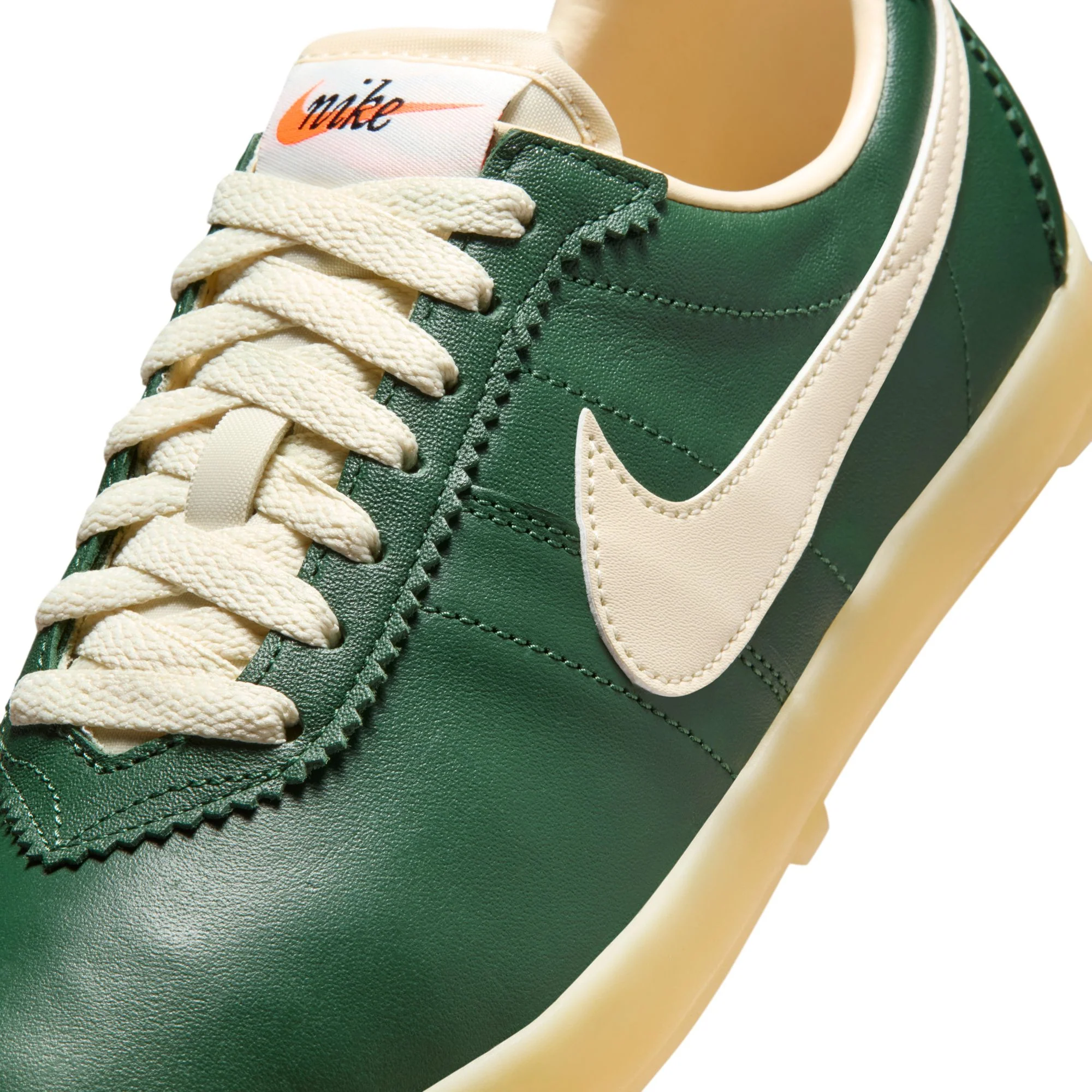 W Nike Astrograbber Leather - Fir / Muslin - Sail - Image 2